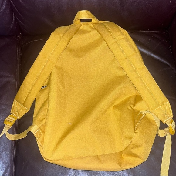 Herschel Backpack 100% Recycled - Picture 2 of 3